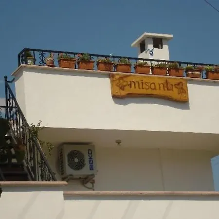 Konukevi Misanli Pansiyon Edremit (Balikesir)